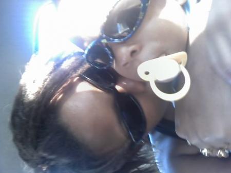 rastagirl et tisirè (lunettes de soleil)